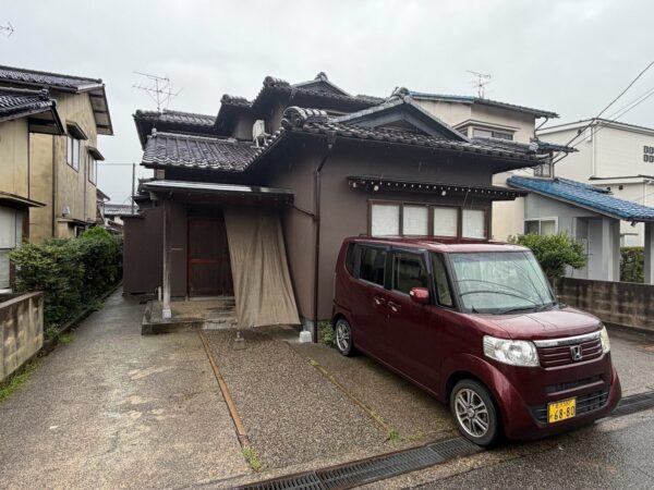 【金沢市】外壁塗装｜費用を抑えて綺麗に一新！お客様も大満足